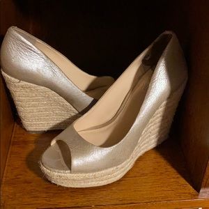 Wedge heels